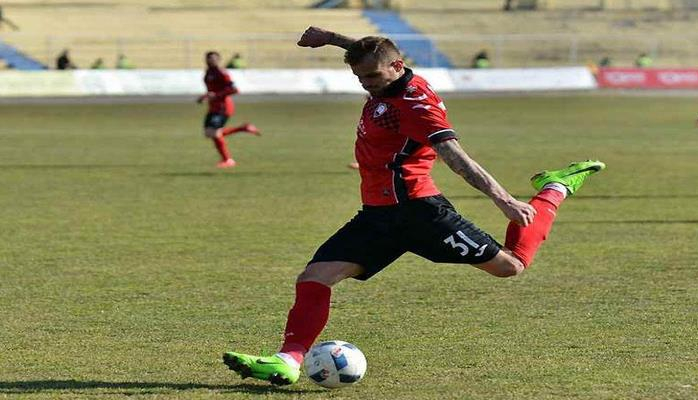 "Qəbələ"də 2 milyon manat alan hücumçu: "Özümü türmədə hiss edirdim"