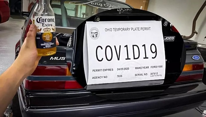 Американец посвятил автомобильный номер коронавирусу