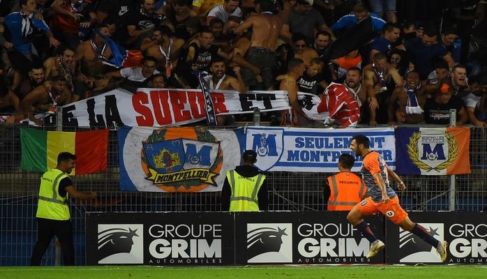 Футбольный матч чемпионата Франции был дважды приостановлен из-за беспорядков болельщиков