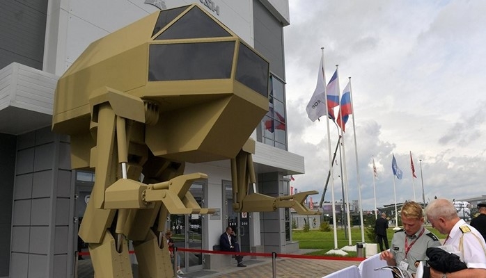 “Kalaşnikov” konserni döyüş robotunu təqdim edib