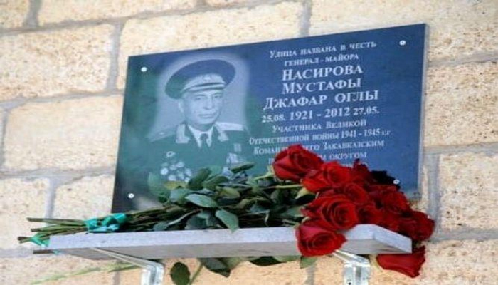 Dərbənddə azərbaycanlı generala xatirə lövhəsi qoyuldu