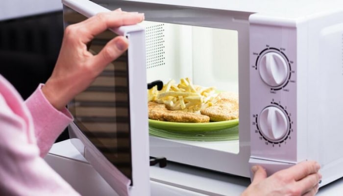 Bu yeməkləri mikrodalğalı sobada isitməyin