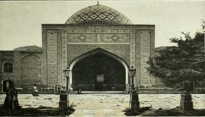 “Город минаретов”: Мечети Эривани (31 ФОТО)