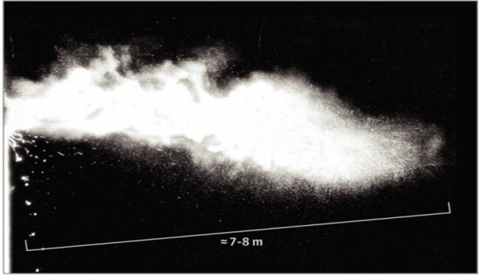Alimlər koronavirusun asqırmaq yolu ilə yayılmasını görüntüləyiblər