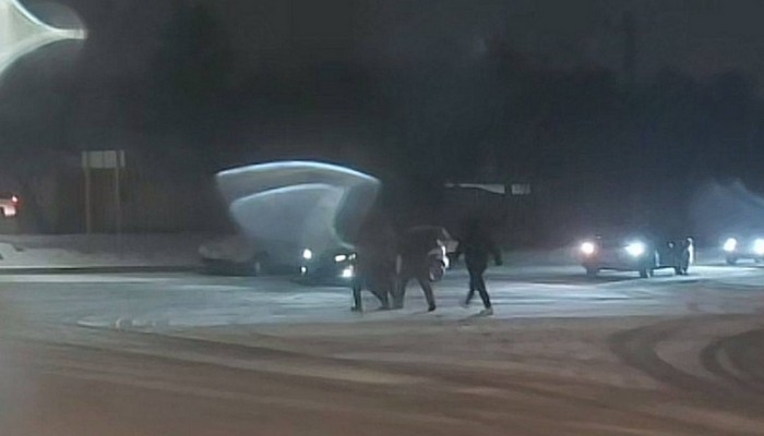 DYP: Magistral yollarda və Bakının bir çox küçə və prospektlərində buzlanma müşahidə edilir