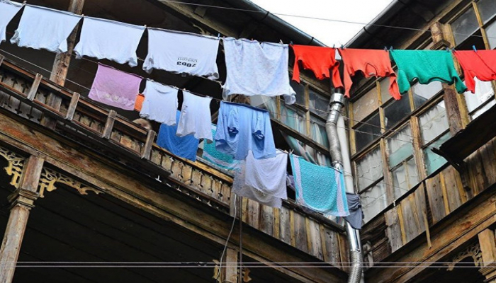 Полиция Баку: Нужно положить конец традиции сушить белье на балконах