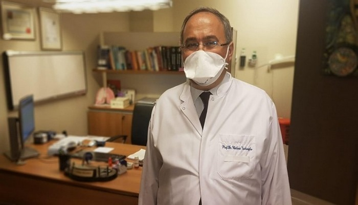 Koronavirüsü yenen Profesör'den maske uyarısı: Virüsün yüzde 80 burundan bulaşıyor, iyi kapatmak lazım