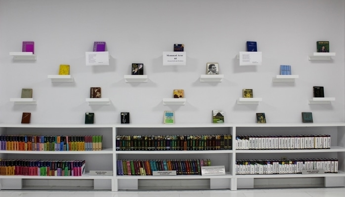 MEK-də xalq şairi Məmməd Arazın 85 illik yubileyinə  həsr olunmuş sərgi açılıb