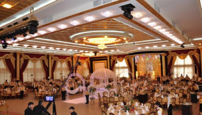 Karantindən sonrakı Azərbaycan TOYLARI - Öpüşüb-qucaqlaşmaq olmaz, hər masada 3-5 nəfər...