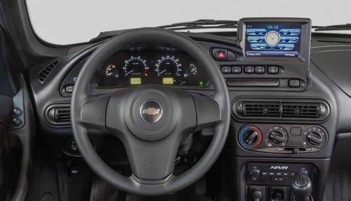 Chevrolet Niva yeni multimedia sistemini əldə edib