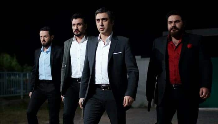 “Kurtlar vadisi”nin məşhur aktyoru koronavirusdan öldü