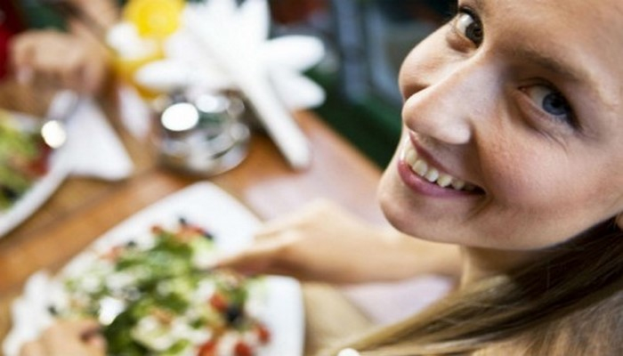 3 ошибки в еде, которые мешают многим похудеть к лету