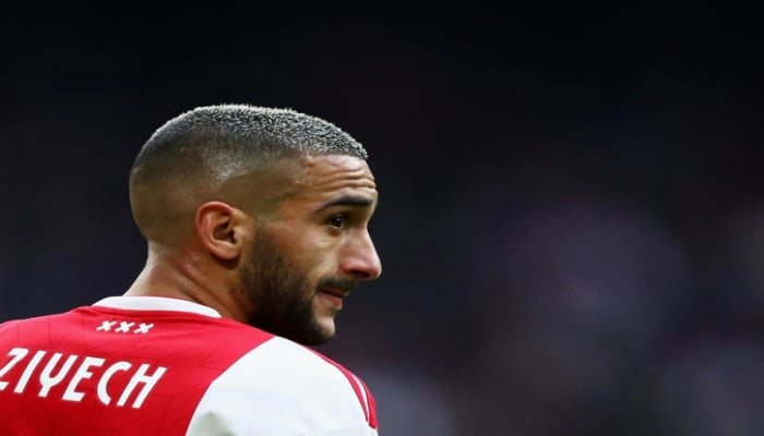 'Çelsi' 'Ayaks'ın futbolçusunu 40 milyon avroya transfer etdi - RƏSMİ