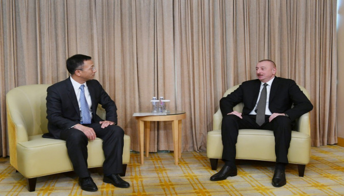 Президент Ильхам Алиев встретился в Пекине с главами еще двух компаний