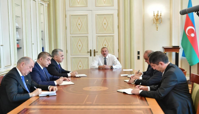 Президент Ильхам Алиев: Азербайджан очень умело и достойно справляется с любым давлением извне