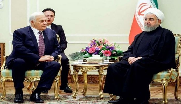 Октай Асадов провел встречу с Рухани