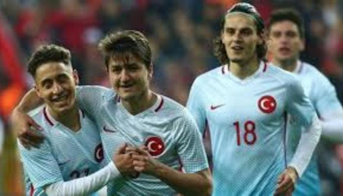 Daha bir türk fantastik qiymətə İngiltərə komandasına transfer olunur
