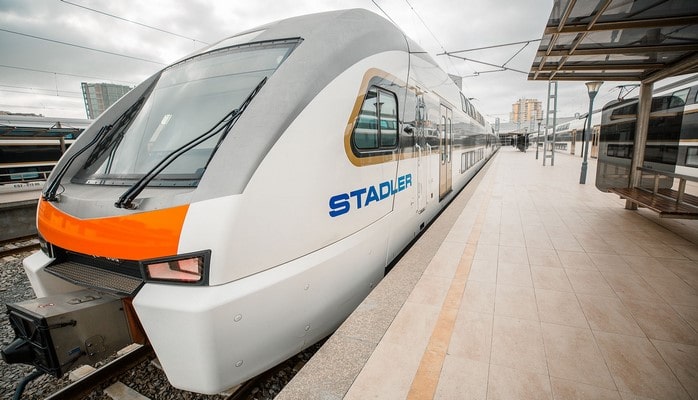 Снижена стоимость проезда в скоростном пассажирском поезде Баку-Гянджа