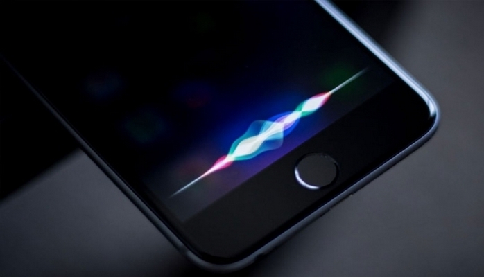 Apple şirkəti iPhone'ların istifadəçi səslərini yazması üzrə günahlandırılır