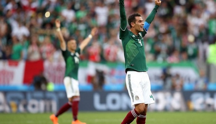 Meksikalı futbolçu karyerasını bitirdi
