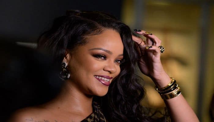 Rihanna koronavirusla mübarizə üçün beş milyon dollar ayırdı