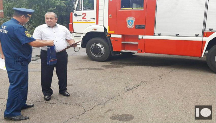 Азербайджанский герой из Краснодара  награжден за спасение таксиста из горящего автомобиля
