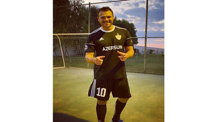 EMIN болеет за азербайджанский футбольный клуб "Карабах"