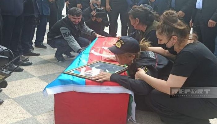 Erməni terroru nəticəsində həlak olan polis Asim Camalzadə ilə vida mərasimi keçirilib