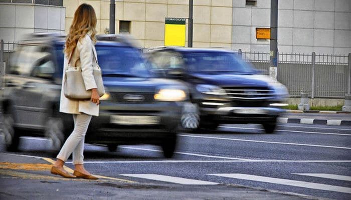 Ученые выявили связь между стоимостью автомобиля и хамством на дорогах