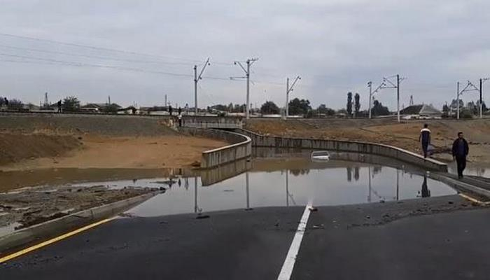 Bakıda yeni açılmış tuneli su basdı