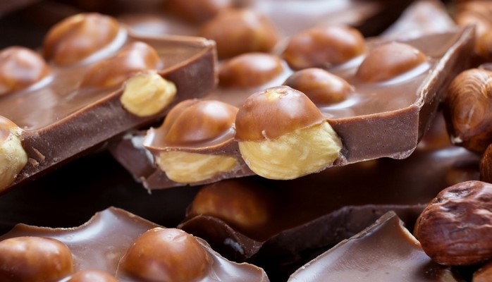 Эксперты назвали самый вкусный шоколад с орехами