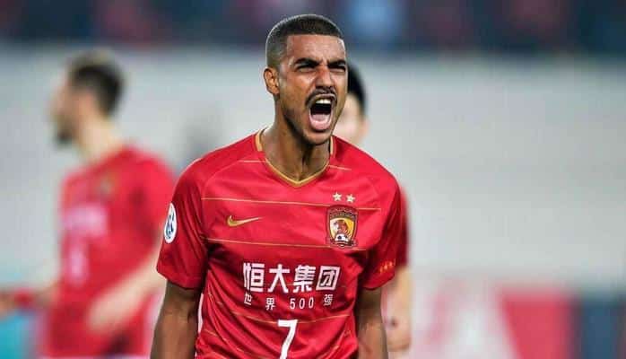 "Qalatasaray" Çin klubunun futbolçusunu transfer edir