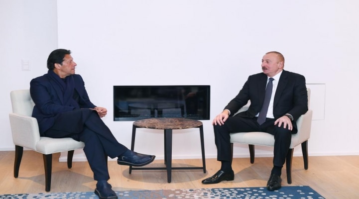 Президент Ильхам Алиев встретился в Давосе с премьер-министром Пакистана