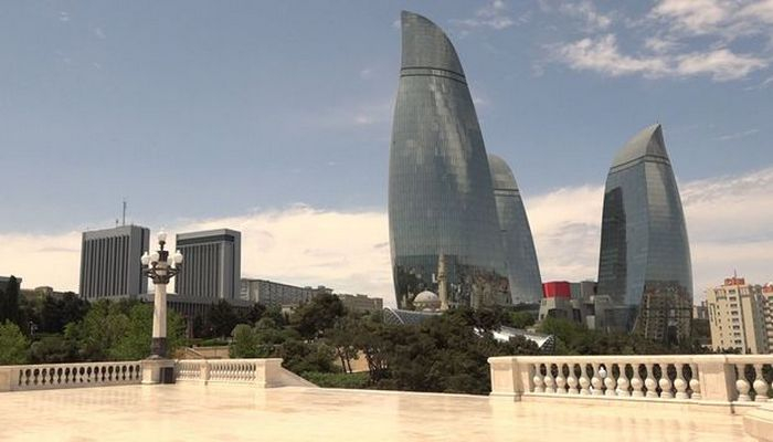 Səssiz və “kimsəsiz” Bakı