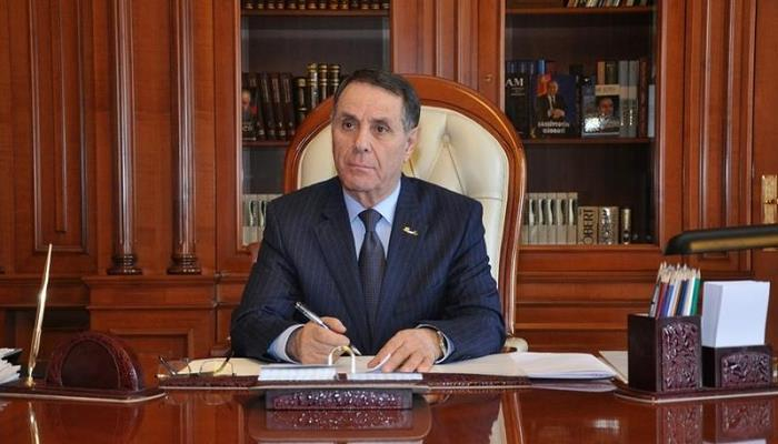 Novruz Məmmədovdan iş yerləri ilə bağlı mühüm qərar