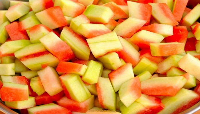 Qarpız qabığının faydaları. Müalicəvi reseptlər