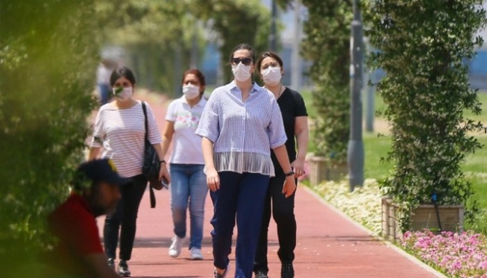 İzmir'de maske takmak zorunlu oldu