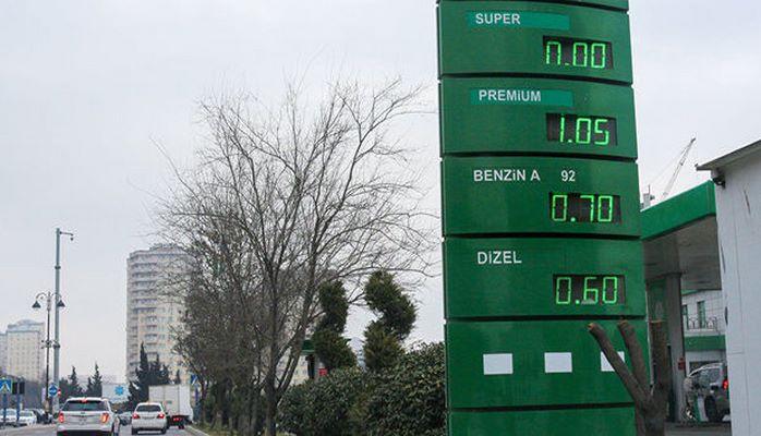 Azərbaycana idxal olunan benzinin qiyməti artdı
