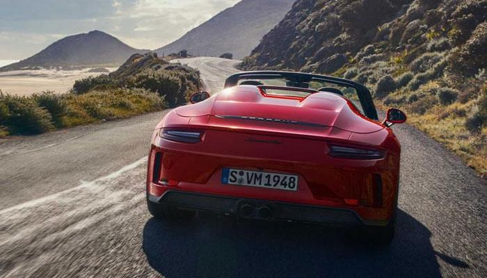 Porsche провёл дебютный показ серийного 911 Speedster