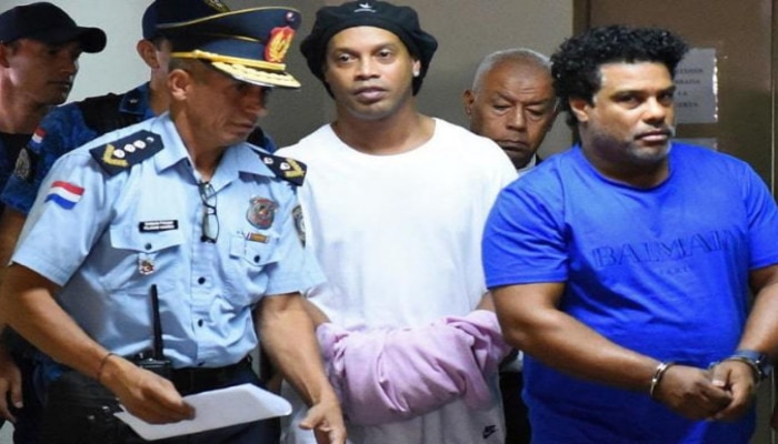 Ronaldinyo 1,6 milyon ABŞ dolları qarşılığında həbsxanadan çıxdı