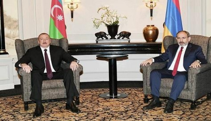 Алиев и Пашинян обсудили Карабах