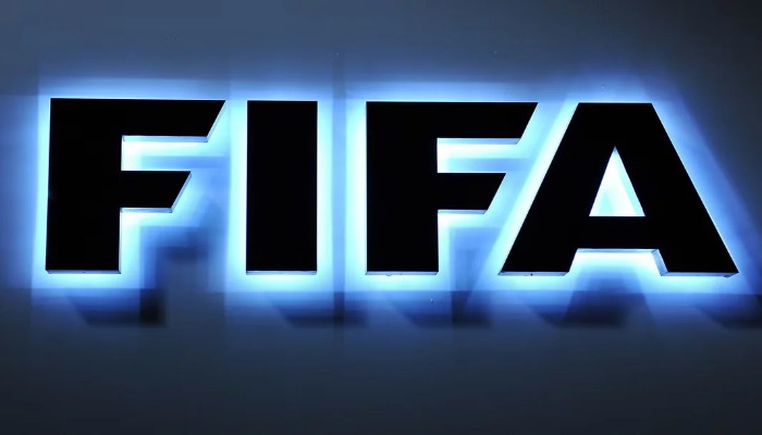 FIFA-dan irqçiliyə qarşı sərt addım: Bir hərəkət matçı yarımçıq qoya bilər