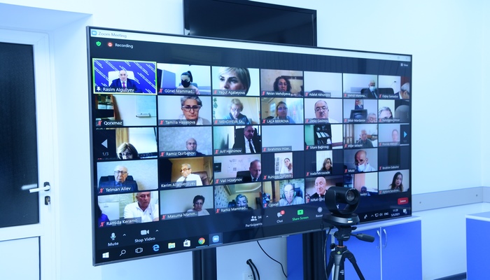 FİZİKA-RİYAZİYYAT VƏ TEX¬NİKA ELMLƏRİ BÖLMƏSİNİN ELMİ MÜƏSSİSƏLƏRİ QARŞISINDA DURAN AKTUAL MƏSƏLƏLƏR MÜZAKİRƏ OLUNUB