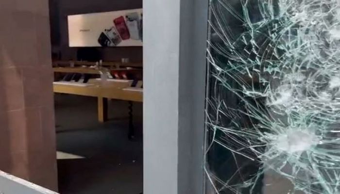 Fransada etirazçılar mağazaları qarət edirlər