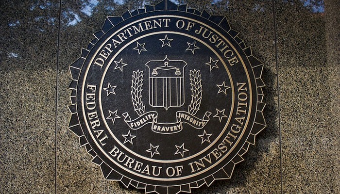 FTB əməkdaşı Tramp-ın Rusiya ilə əlbirliyini araşdırarkən sənədi  saxtalaşdırdığını etiraf  etdi