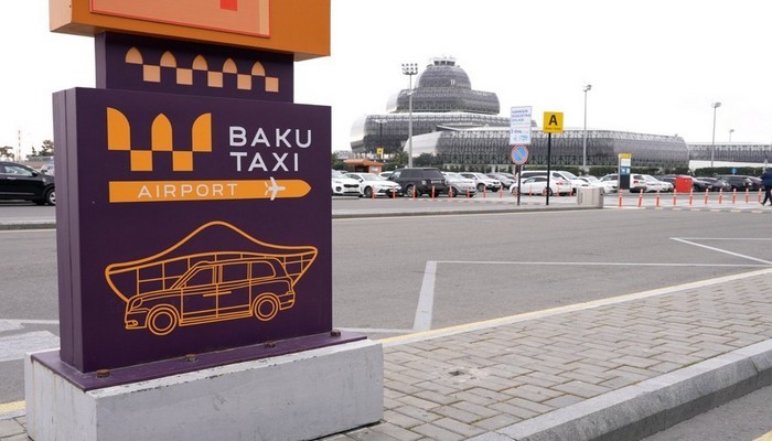 Hava limanı ərazisində qanunsuz taksi fəaliyyəti göstərən şəxslər aşkarlanıb