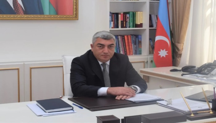 İcra başçısı iki vəzifəli şəxsi işdən çıxardı