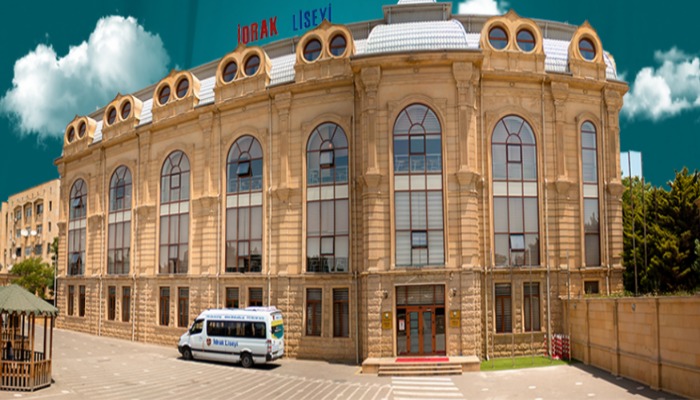 “İdrak” liseyində şagird müəllimi güllələdi - Direktordan açıqlama