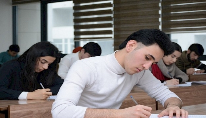 İlahiyyat İnstitutu: İmtahanlarda yüksək nəticə göstərən tələbələrə adlı təqaüdlər veriləcək