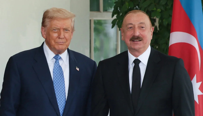 İlham Əliyev Donald Trampı təbrik etdi